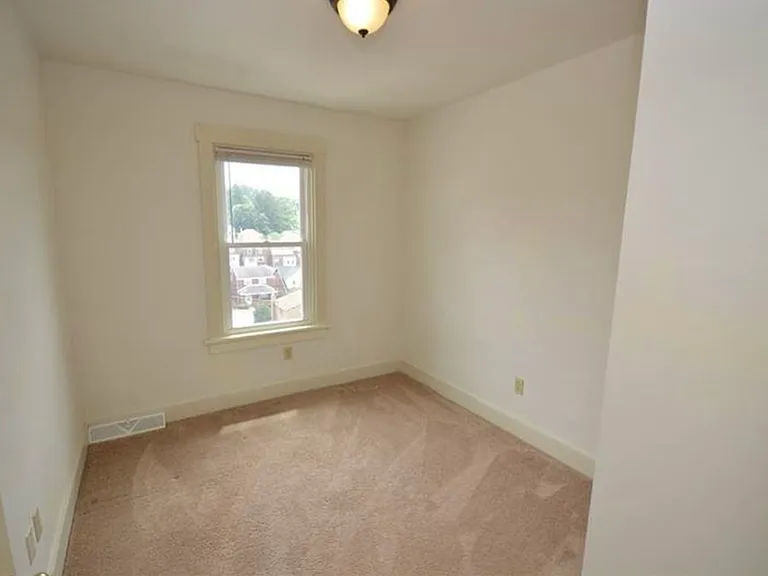 804 Lilac St — Photo 18