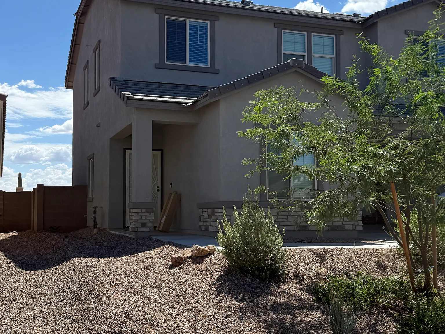 4 bed, 2197 sqft, $2,200 — Photo 2