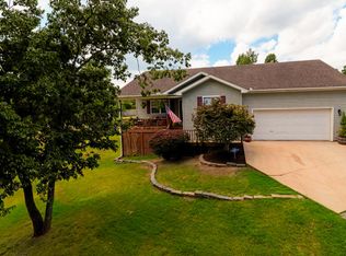 15625 Lakeview Dr, Lowell, AR 72745