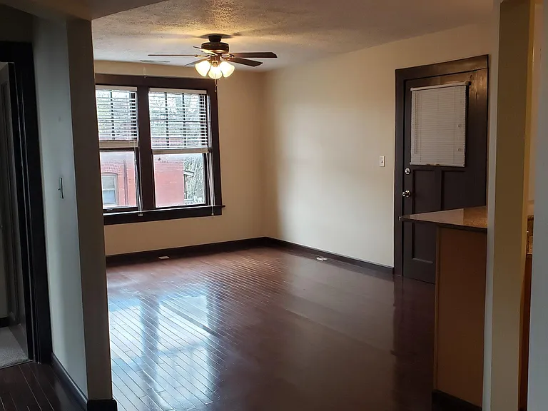 2301 S Spring Ave #C — Photo 5