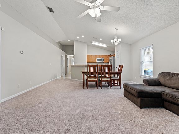 4th image of 1248 Homard Blvd E