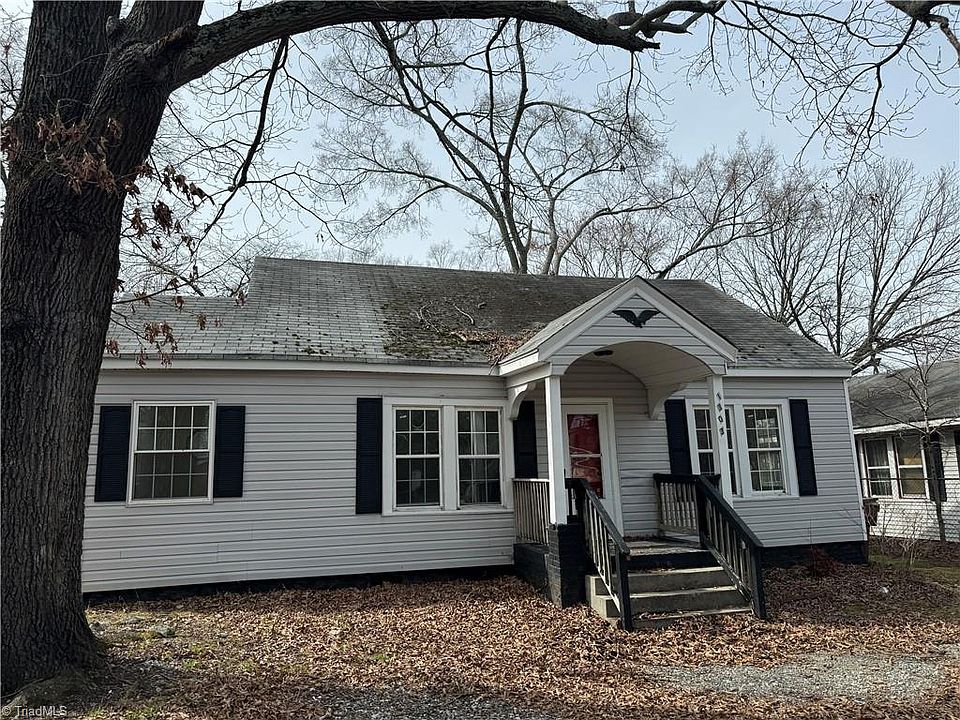 1st image of 1303 N English St