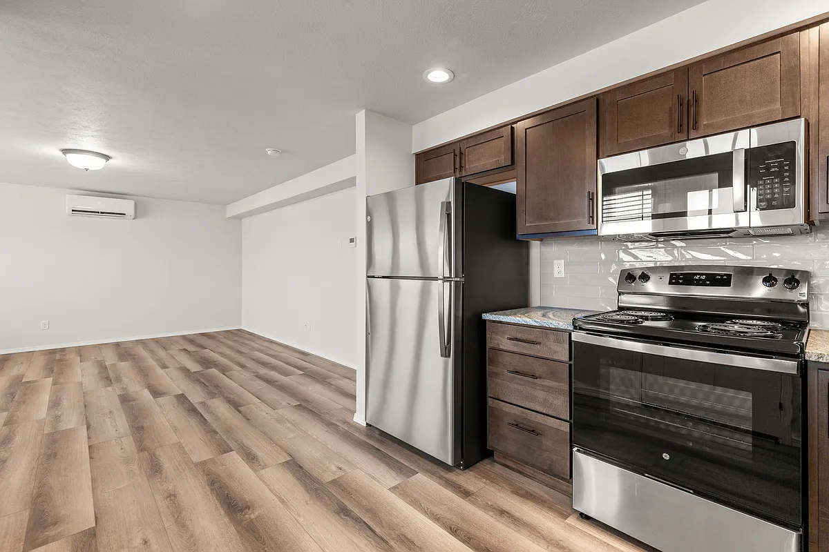 Building Photo - 8407 N Phoebe Ct #B