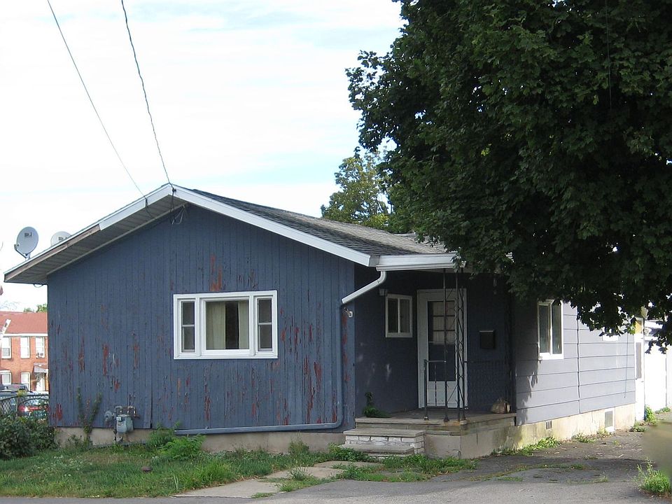 Front porch, on bus line
