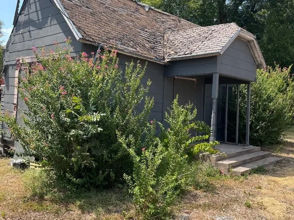 2411 N Fm 740, Heath, TX 75032