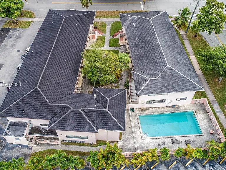 1250 S Alhambra Cir #18 — Photo 9