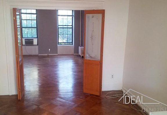 4th image of 40 1st Pl APT 2