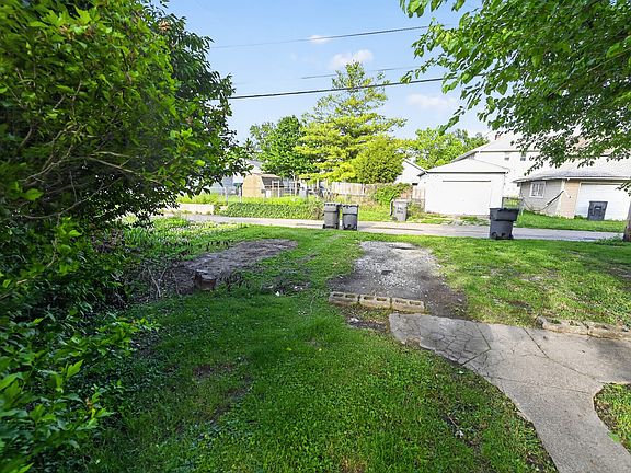 5th image of 745-747 Wallace St