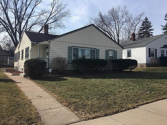 1st image of 762 Montana Ave W