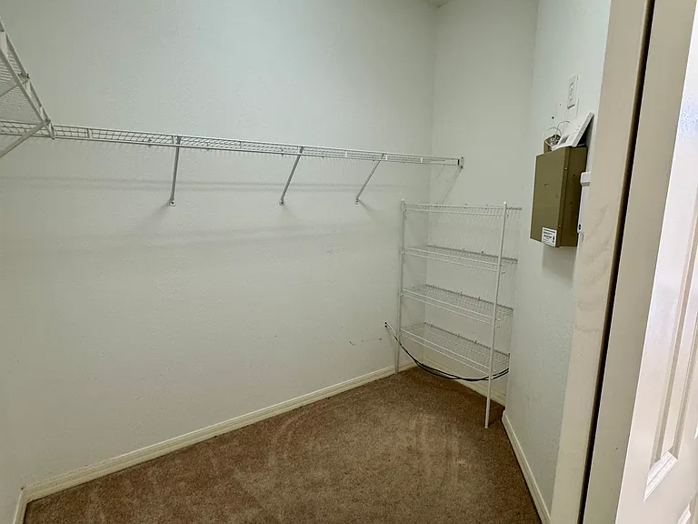 2112 Bunker View Ct — Photo 22
