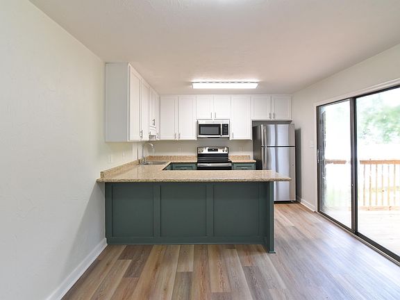 3rd image of 2156 Claremont Ln #B