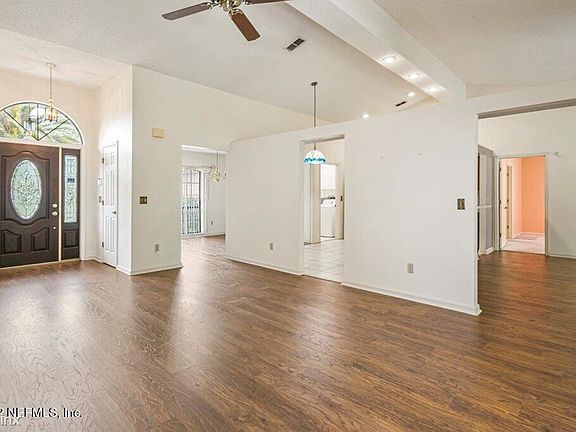 5th image of 3279 Bridgecove Cir E