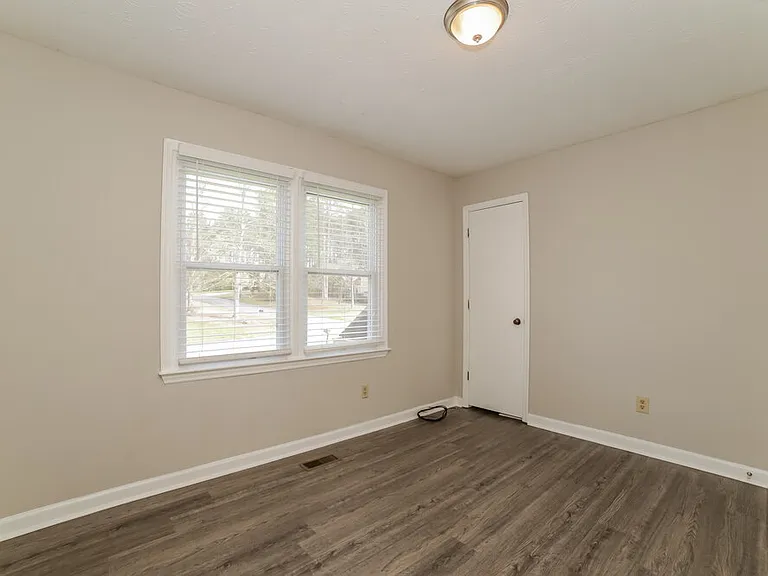 3106 Calumet Cir NW — Photo 18