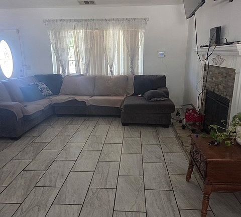 4th image of 7648 Jenkins Ave