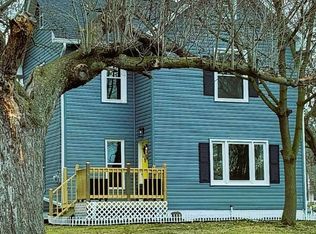 6349 Manchester Rd, Clinton, OH 44216