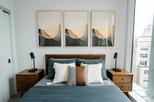 Rented by Compass | media 25