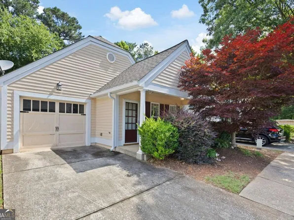 5069 Kathryn Glen Dr, Acworth, GA 30101