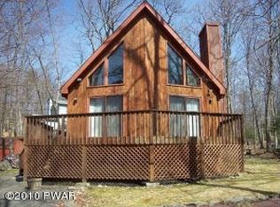 190 Mountain Lake Dr, Dingmans Ferry, PA