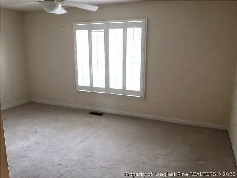 614 W Amberdale Cir W — Photo 14