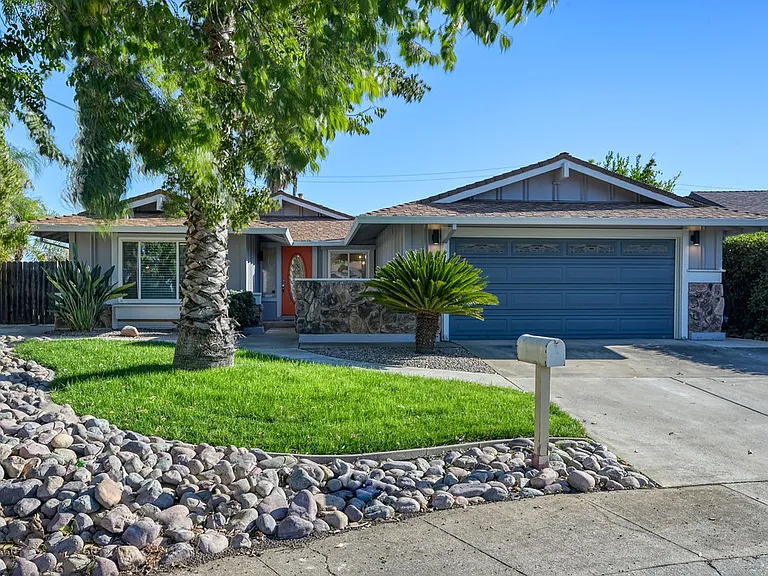 3425 Corbin Way — Photo 50