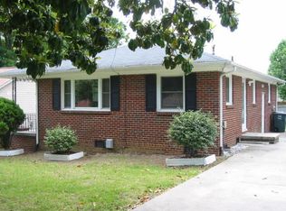 1624 Pichard St, Greensboro, NC 27401