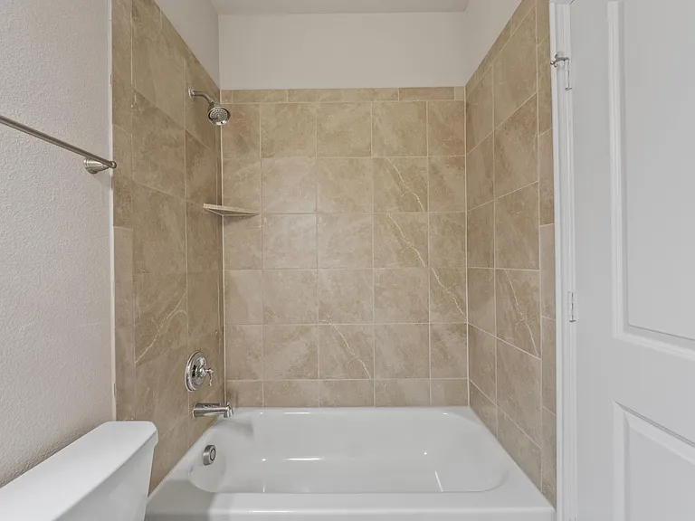 4267 Shavano Dr — Photo 21
