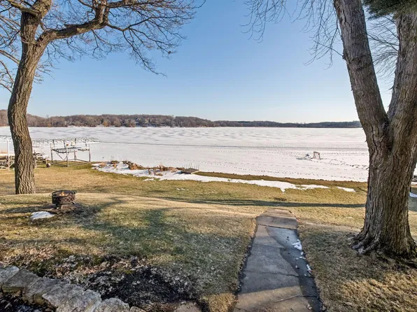 3631 S Cedar Dr, Excelsior, MN 55331