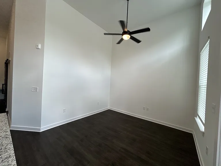 The Wren Apartments — Photo 43