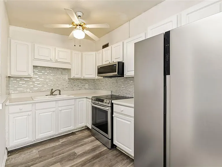 2615 9th Avenue Dr E — Photo 8