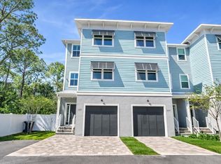 1237 Savona Dr NE, Saint Petersburg, FL 33702