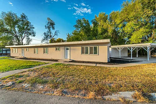 1317 E Brookshire Dr #1 Photo 1
