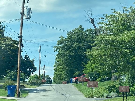 4th image of 1925 Burnette Ave