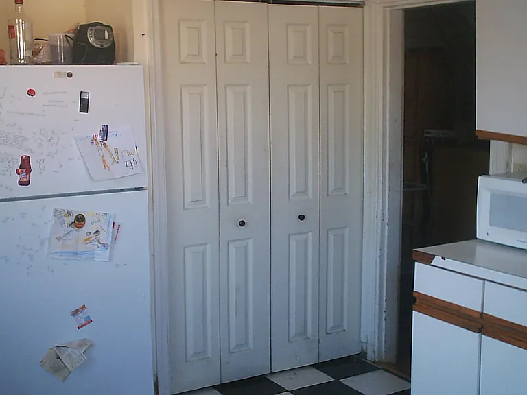 80 Linden St — Photo 11