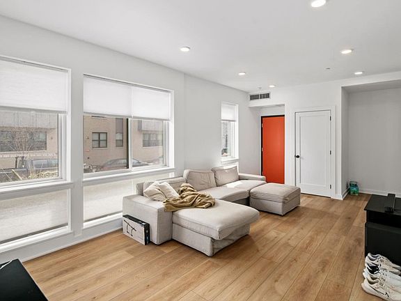 5th image of 164 Richmond St #O1