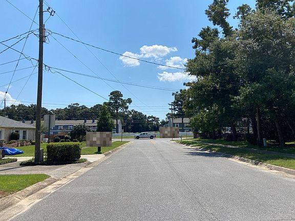 5th image of 8109 Monticello Dr