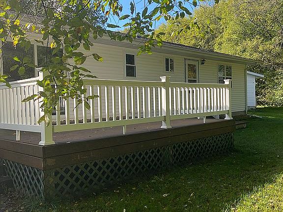 4th image of 2110 W Courtney Dr