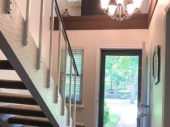 4th image of 4913 Rollingwood Ct