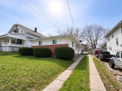 2566 & 2568 Albrecht Ave, Akron, OH, 44312
