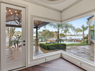 27 Pleasure Cove Dr, Spring, TX 77381