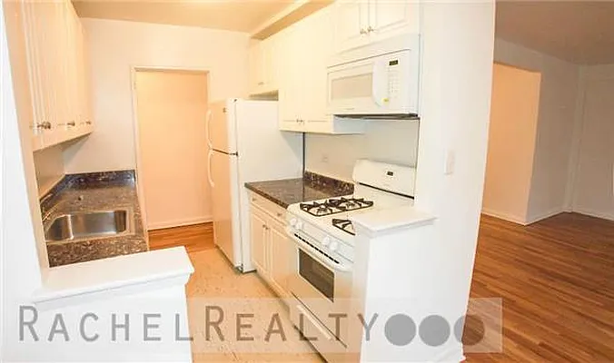 Rented by Rachel Realty | media 16