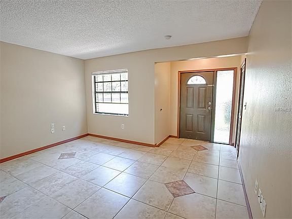 3rd image of 2129 Live Oak Dr