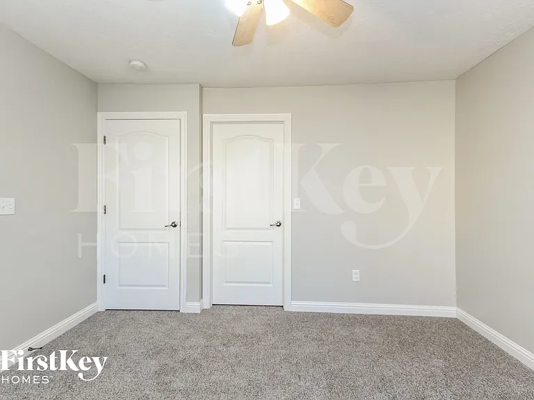 1301 Old Heritage Pl — Photo 14