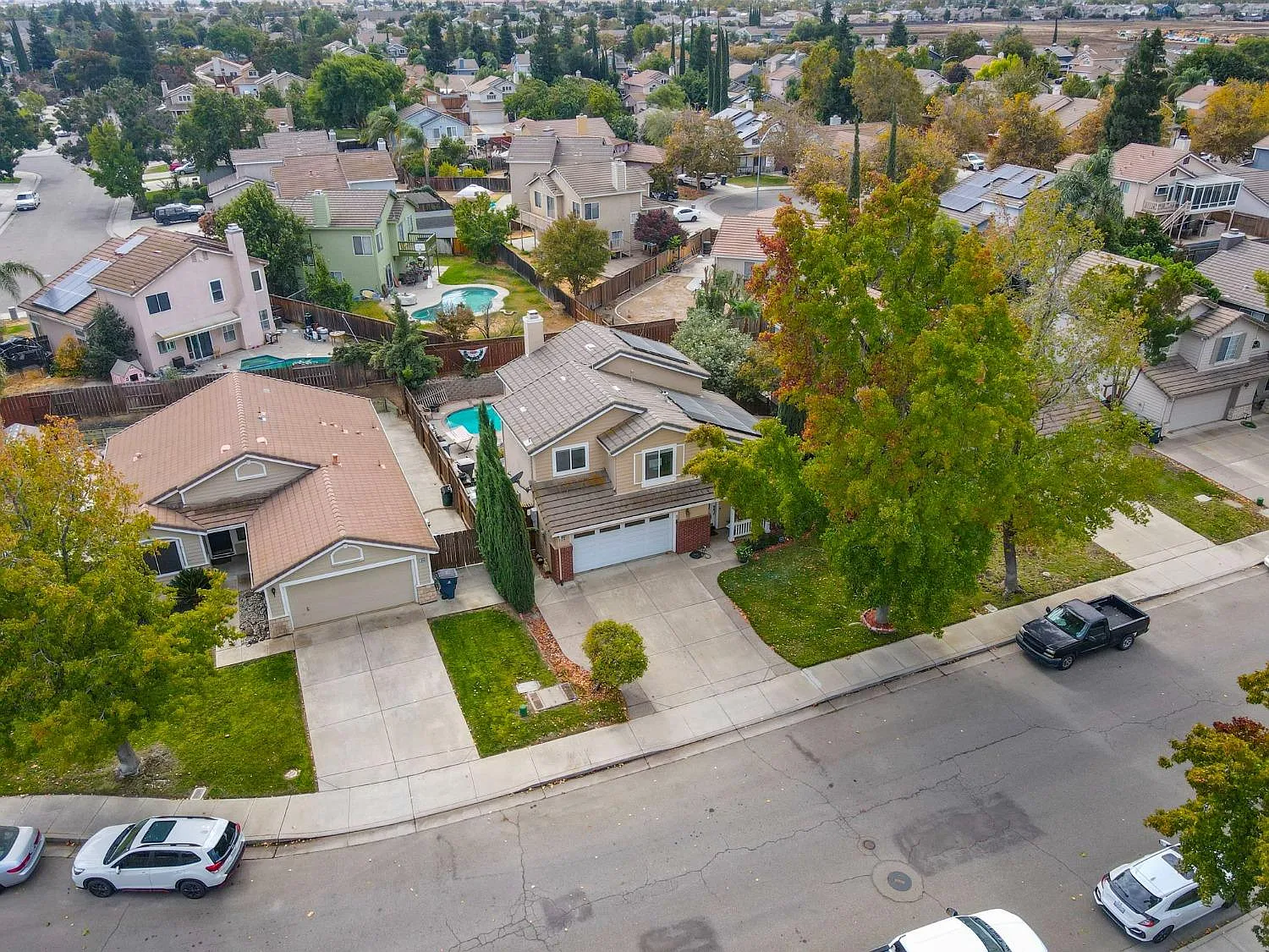 1260 Bluegrass Ln photo 1