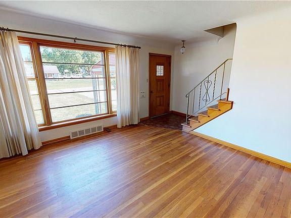 2nd image of 4845 Swetland Blvd