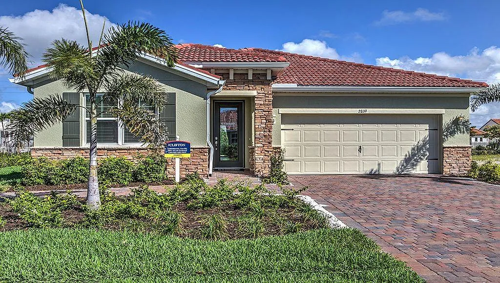 Photo 1 of 15 - 2839 Sunset Pointe Cir - Cape Coral, FL Primary Photo - 2839 Sunset Pointe Cir