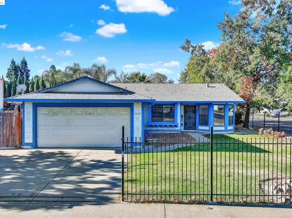 8600 Oakbank Way, Sacramento, CA 95828