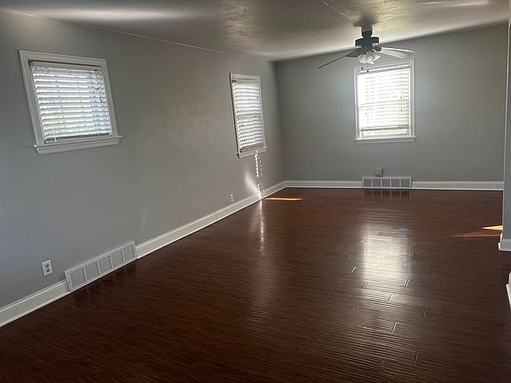 5th image of 3526 Westgate Pkwy