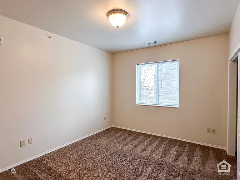 University Hills Village — Photo 211