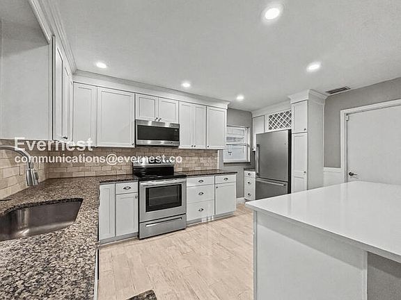 5th image of 2839 Sunbranch Dr