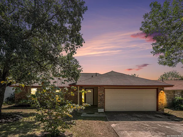5638 Wood Walk St, San Antonio, TX 78233